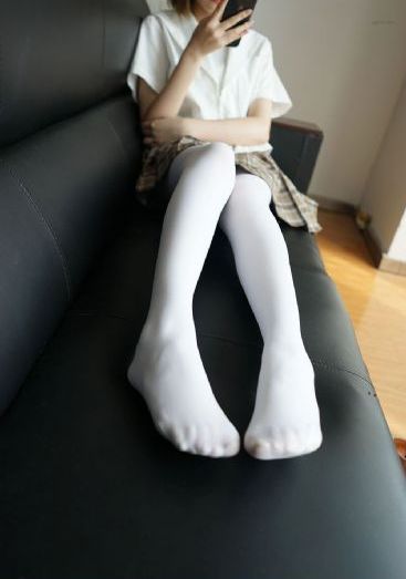 啊~嗯不要~难受_高清在线播放