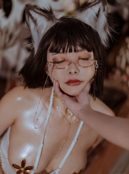 成人片精品一区二区草莓_1080P高清视频观看