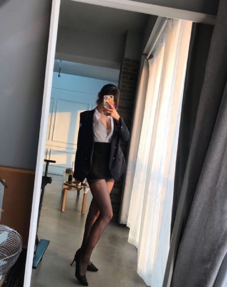 男人吃奶摸下边特黄A片_BD超清免费观看