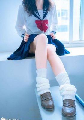 小15萝洗澡自慰_4K在线手机播放