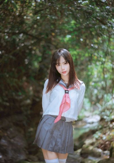老赵揉搓着两乳不停呻吟视频播放_BD英语高清迅雷在线观看