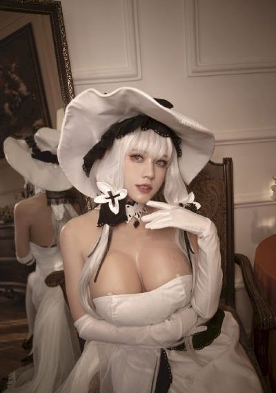 大乳少妇一丝不挂_BD英语在线手机播放