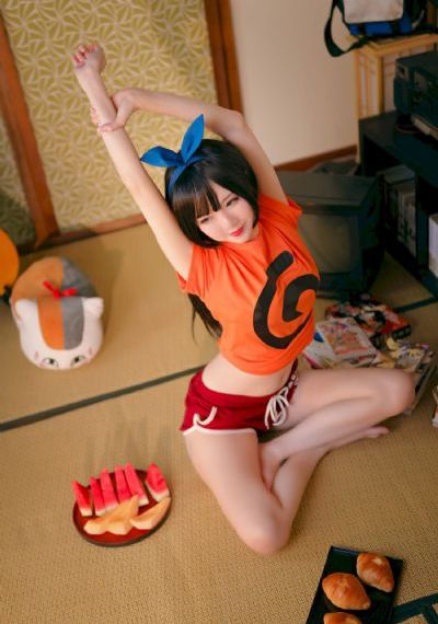 偷拍抄底各种美女在线播放_BD迅雷电影在线